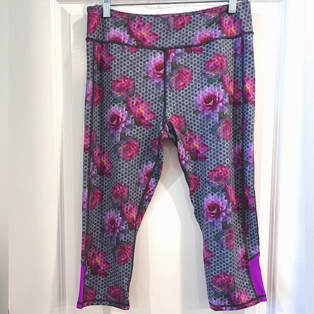 Kyodan Capri Leggings Floral Purple Back Pocket Reflective Athletic